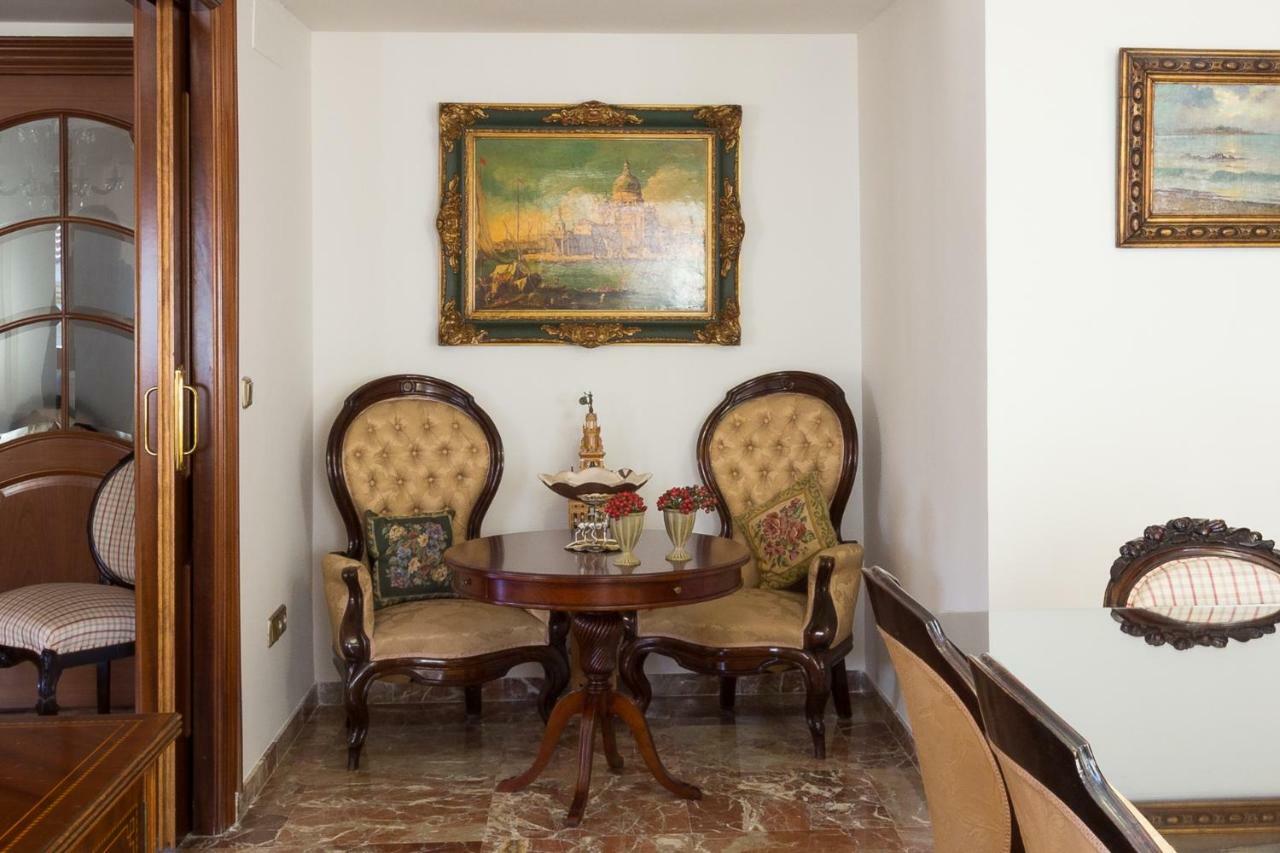 Catedral Cabildo Apartment Seville Exterior photo